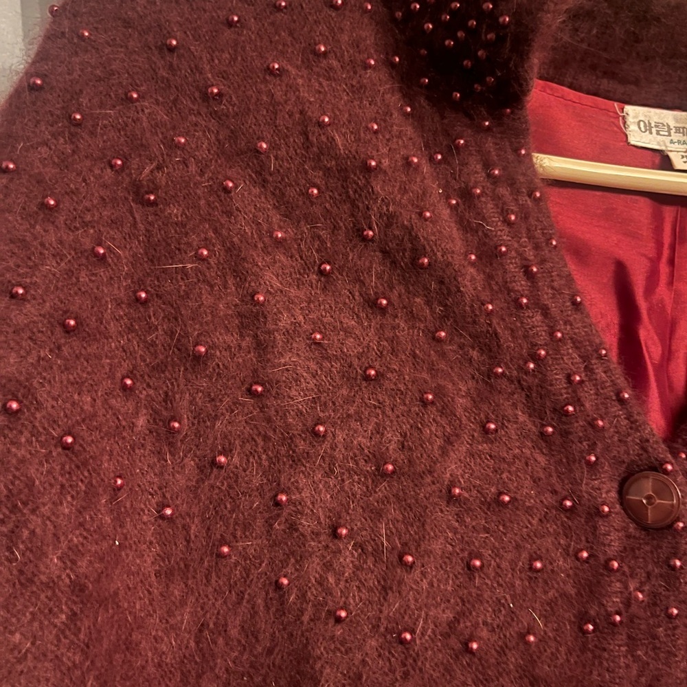 Vintage woman’s Burgundy Angora beaded button down cardigan luxury Soft - Picture 6 of 13